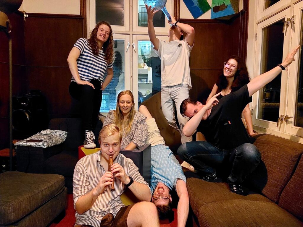 Een van de huizen: BMB